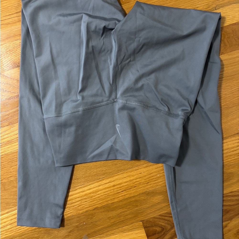 Nike Yoga Leggings